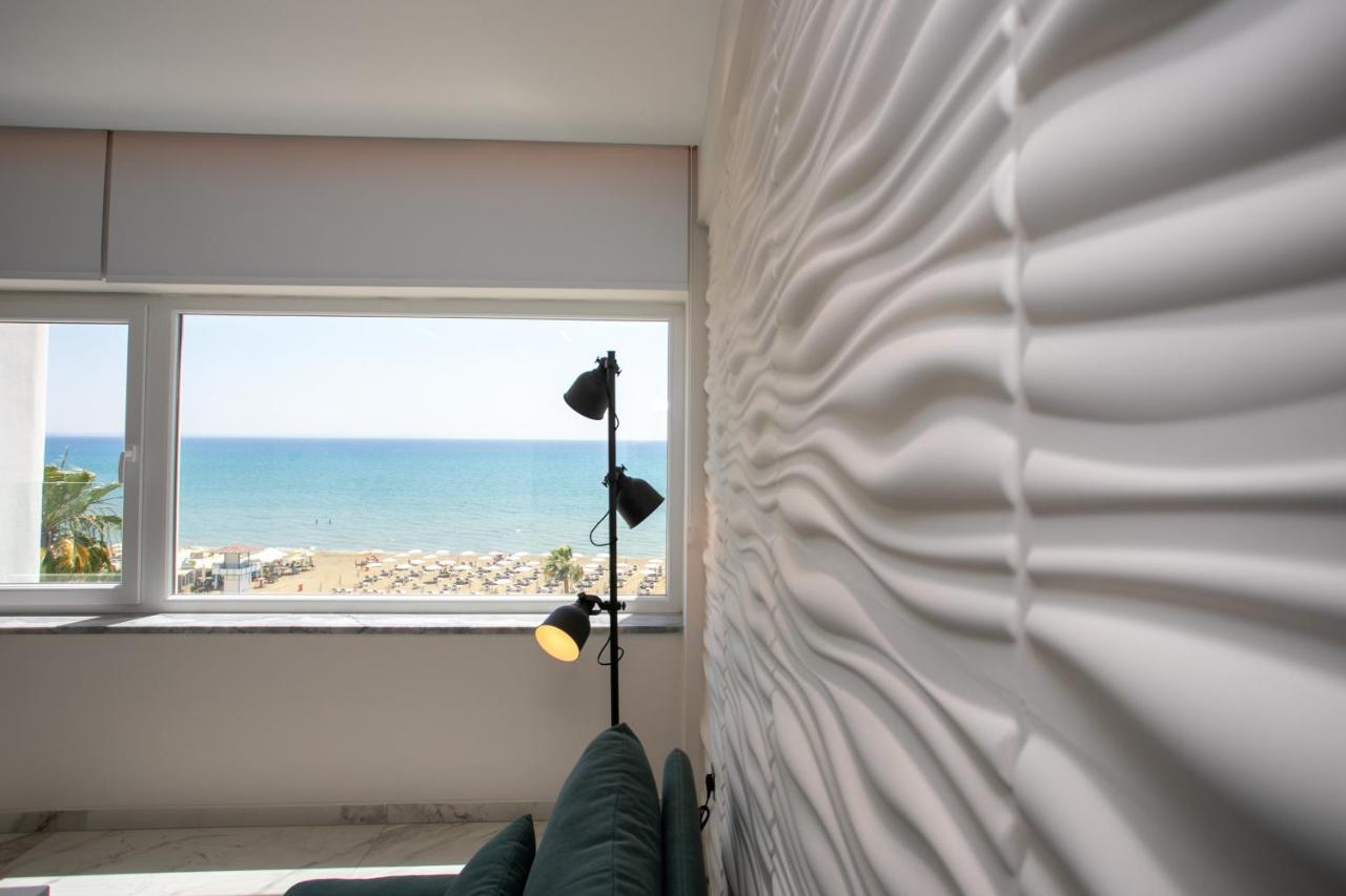 Les Palmiers Sunorama Beach Apartments Larnaca Exterior photo
