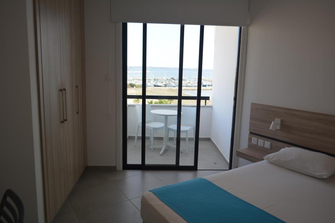 Les Palmiers Sunorama Beach Apartments Larnaca Exterior photo