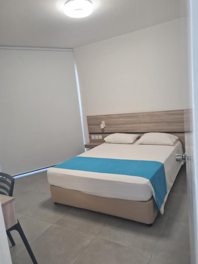 Les Palmiers Sunorama Beach Apartments Larnaca Exterior photo